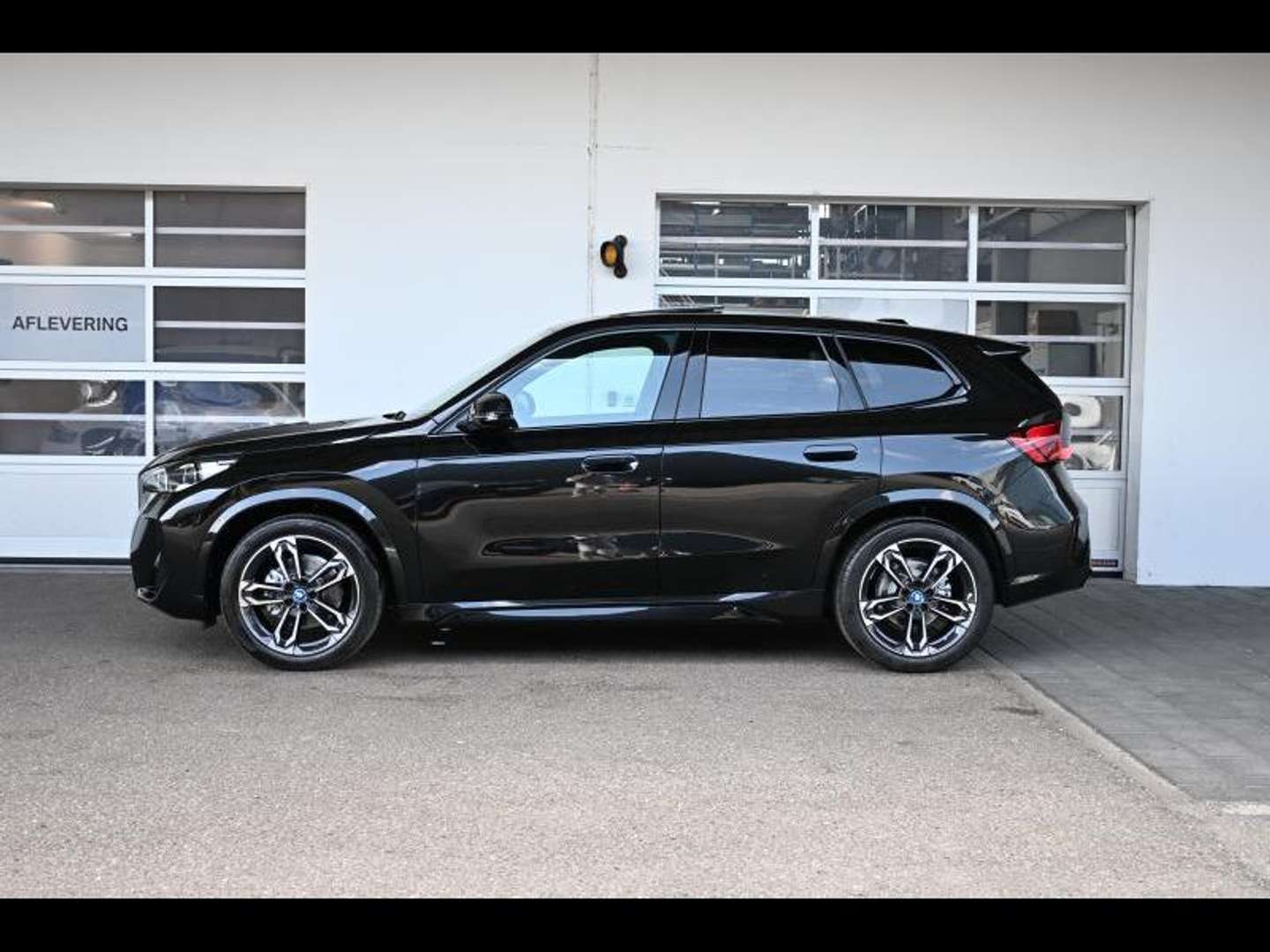 BMW IX1 M Sport Électrique - 2024 - Joinsteer - #3