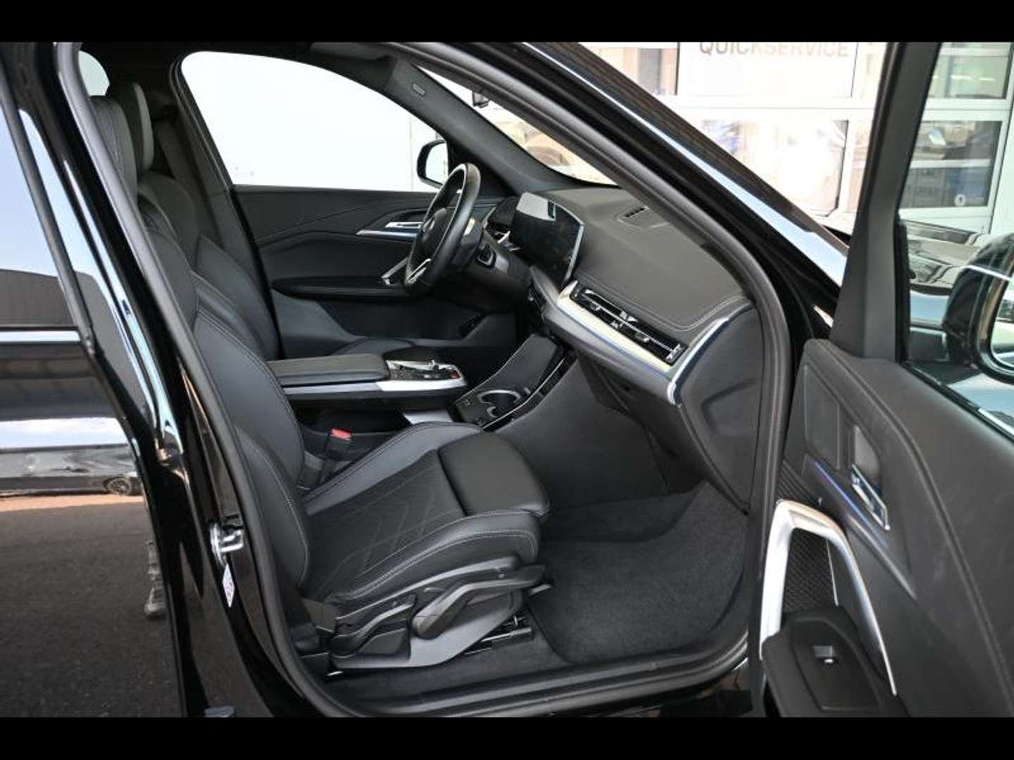 BMW IX1 M Sport Électrique - 2024 - Joinsteer - #12