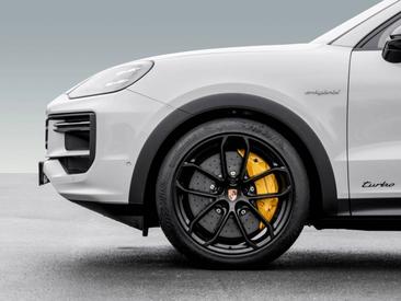 Porsche Cayenne III Turbo E-Hybrid — photo 6