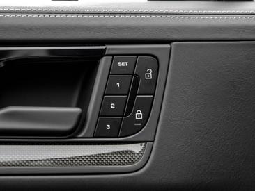 Porsche Cayenne III Turbo E-Hybrid — photo 25