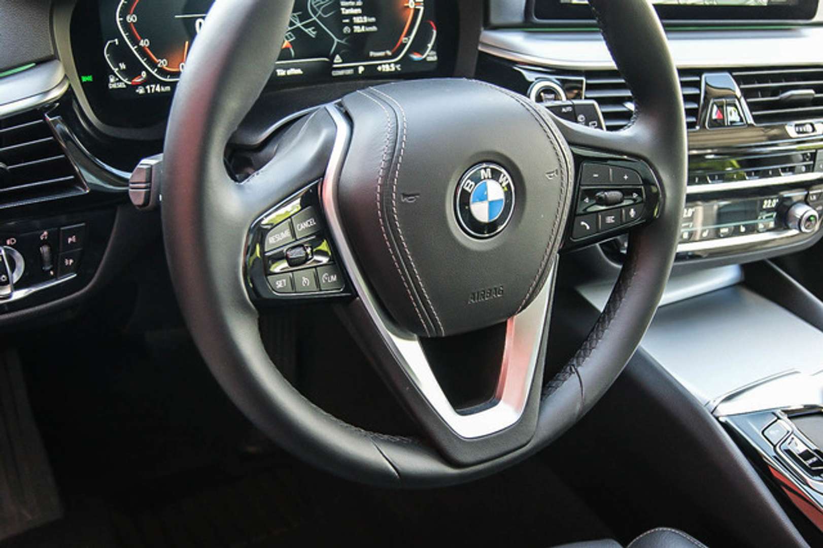 BMW Série 5 Touring Luxe 520d - 2023 - Joinsteer - #13