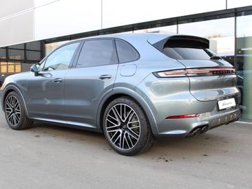 Porsche Cayenne III Turbo E-Hybrid — photo 3