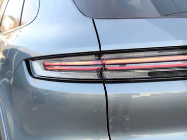 Porsche Cayenne III Turbo E-Hybrid — photo 9