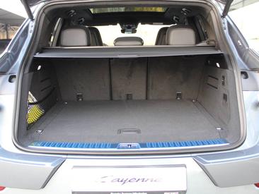 Porsche Cayenne III Turbo E-Hybrid — photo 11