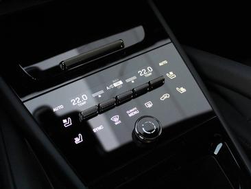 Porsche Cayenne III Turbo E-Hybrid — photo 19