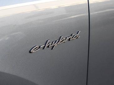 Porsche Cayenne III Turbo E-Hybrid — photo 31
