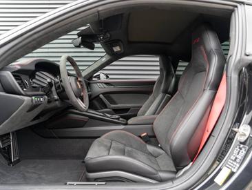 Porsche 992 II Carrera GTS — photo 25
