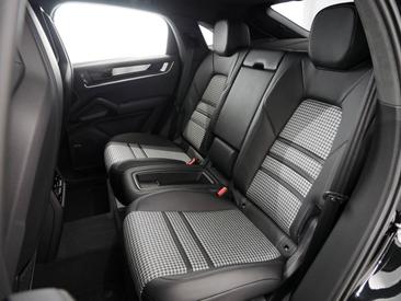 Porsche Cayenne III S Coupé — photo 16
