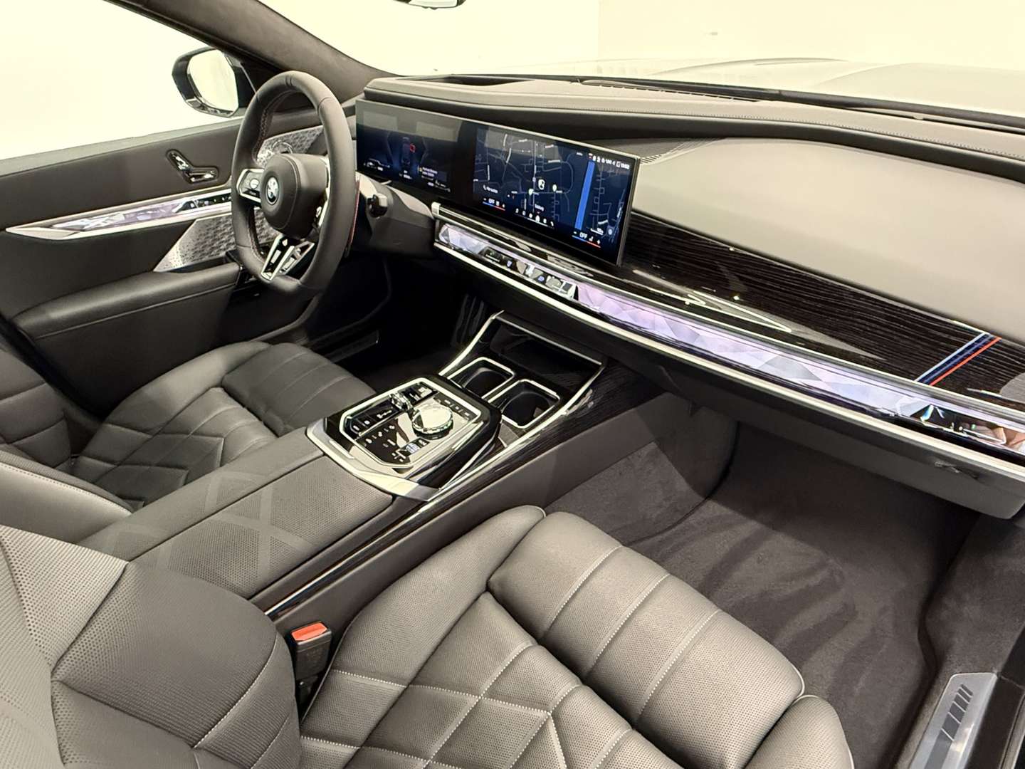 BMW Série 7 760e XDrive - 2025 - Joinsteer - #14