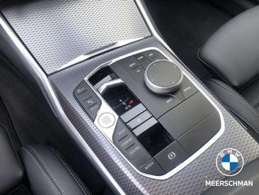 BMW 318 M Sport — photo 18
