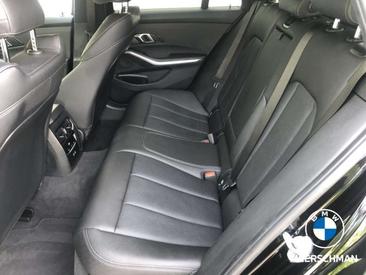 BMW 318 M Sport — photo 26