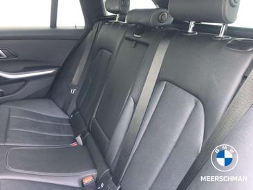 BMW 318 M Sport — photo 27