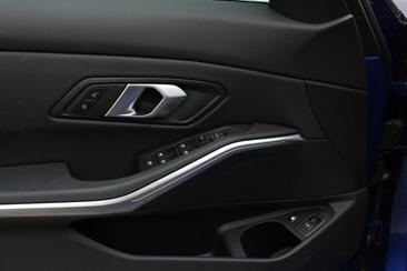 BMW Série 3 M Sport 330e — photo 17