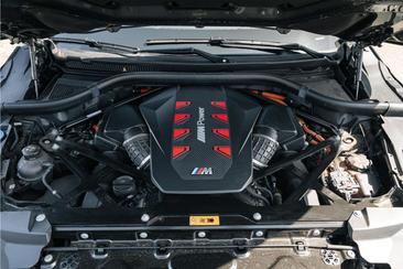 BMW XM — photo 7