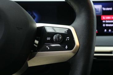 BMW IX M60 XDrive — photo 11