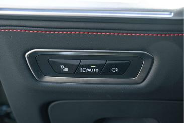 BMW XM — photo 21