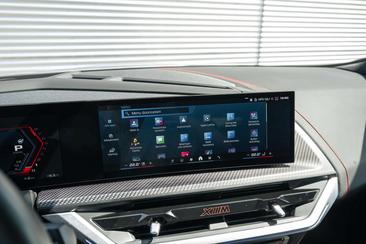 BMW XM — photo 39