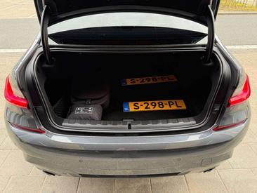 BMW Série 3 High Executive 330e — photo 31