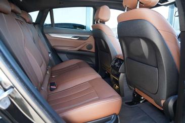 BMW X6 M Sport 30d — photo 16
