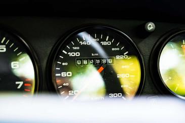 Porsche 993 Carrera 4S — photo 14