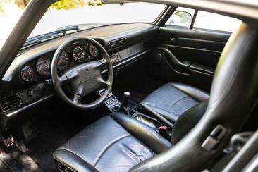 Porsche 993 Carrera 4S — photo 17