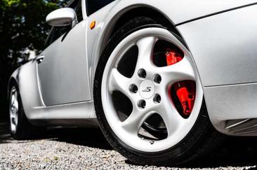 Porsche 993 Carrera 4S — photo 8