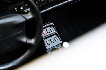 Porsche 993 Carrera 4S — photo 18