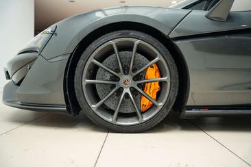 McLaren 570S — photo 14