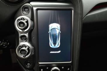 McLaren 720S — photo 24