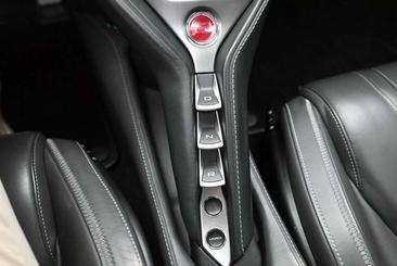 McLaren 720S — photo 30