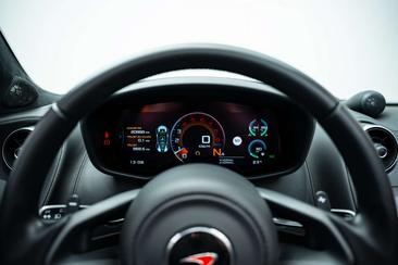 McLaren 570S — photo 25