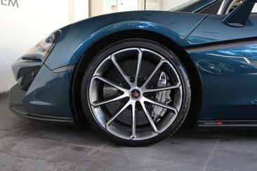 McLaren 570S — photo 34