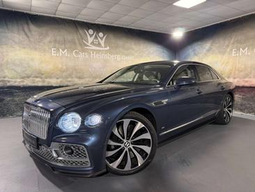 Bentley Flying Spur V8 — photo 2
