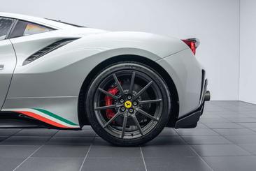Ferrari 488 — photo 5