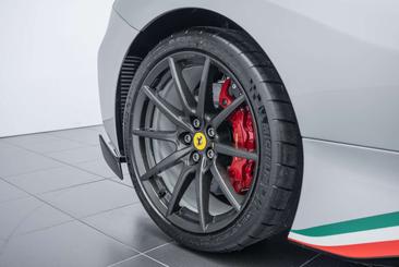 Ferrari 488 — photo 14