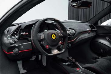 Ferrari 488 — photo 27