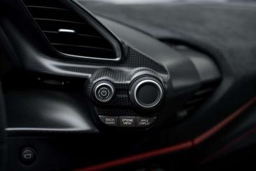 Ferrari 488 — photo 31