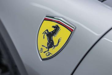 Ferrari 488 — photo 34