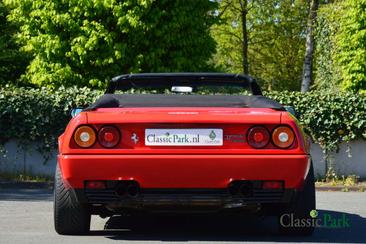 Ferrari Mondial — photo 16