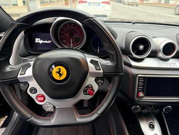 Ferrari California — photo 9