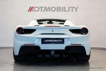 Ferrari 488 Spider — photo 11