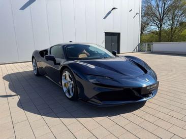 Ferrari SF90 Stradale — photo 2