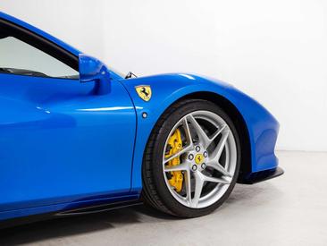 Ferrari F8 Tributo — photo 5