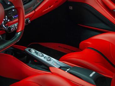 Ferrari F8 Tributo — photo 8