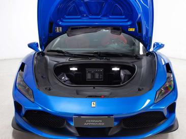 Ferrari F8 Tributo — photo 14
