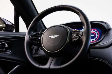 Aston Martin DBX 4.0 V8 — photo 12