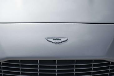 Aston Martin AR1 — photo 16