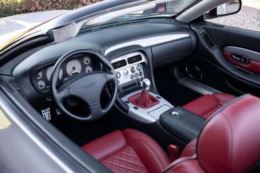 Aston Martin AR1 — photo 18