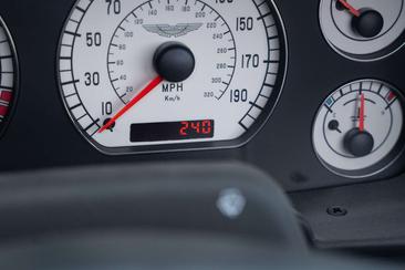 Aston Martin AR1 — photo 26