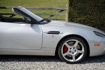 Aston Martin AR1 — photo 29